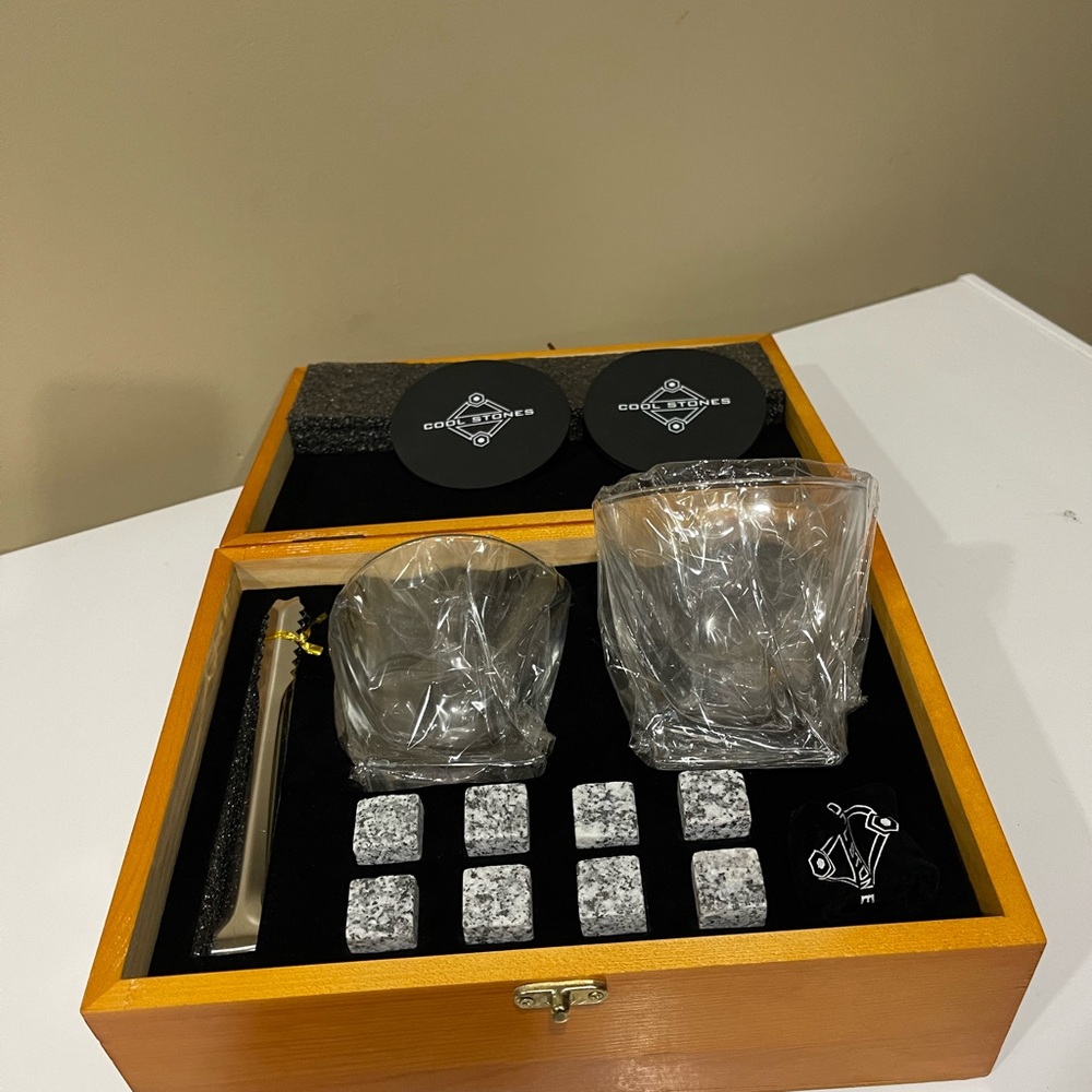 Cool Stones Whiskey stones gift set 2 glasses 8 rocks bag tongs wooden box